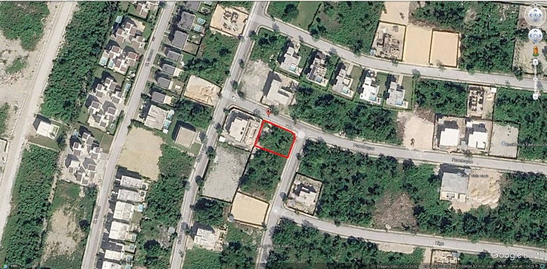 Terreno de Esquina en Venta en Vista Cana