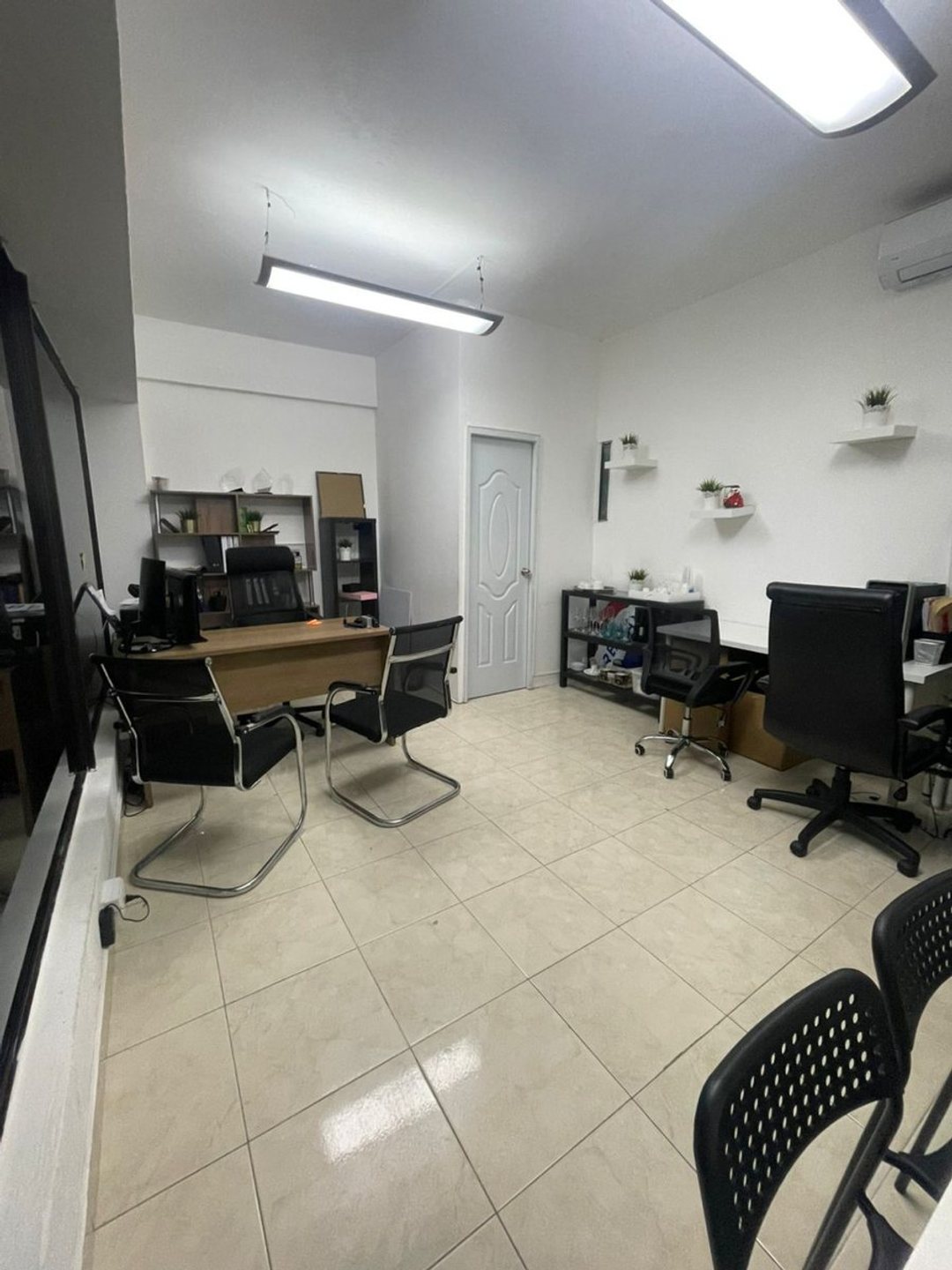 Local comercial en Ensanche Naco, Santo Domingo