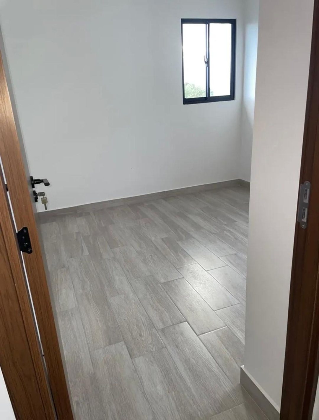 RES. TERRANOVA PENTHOUSE 4to PISO