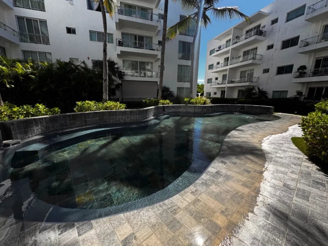 Cap Cana: 2 Hab con Piscina en Ciudad Las Canas