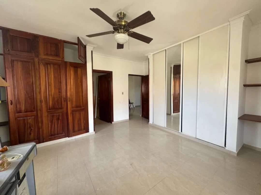 Casa 4H Colinas de los Ríos | Res. Cerrado con Piscina