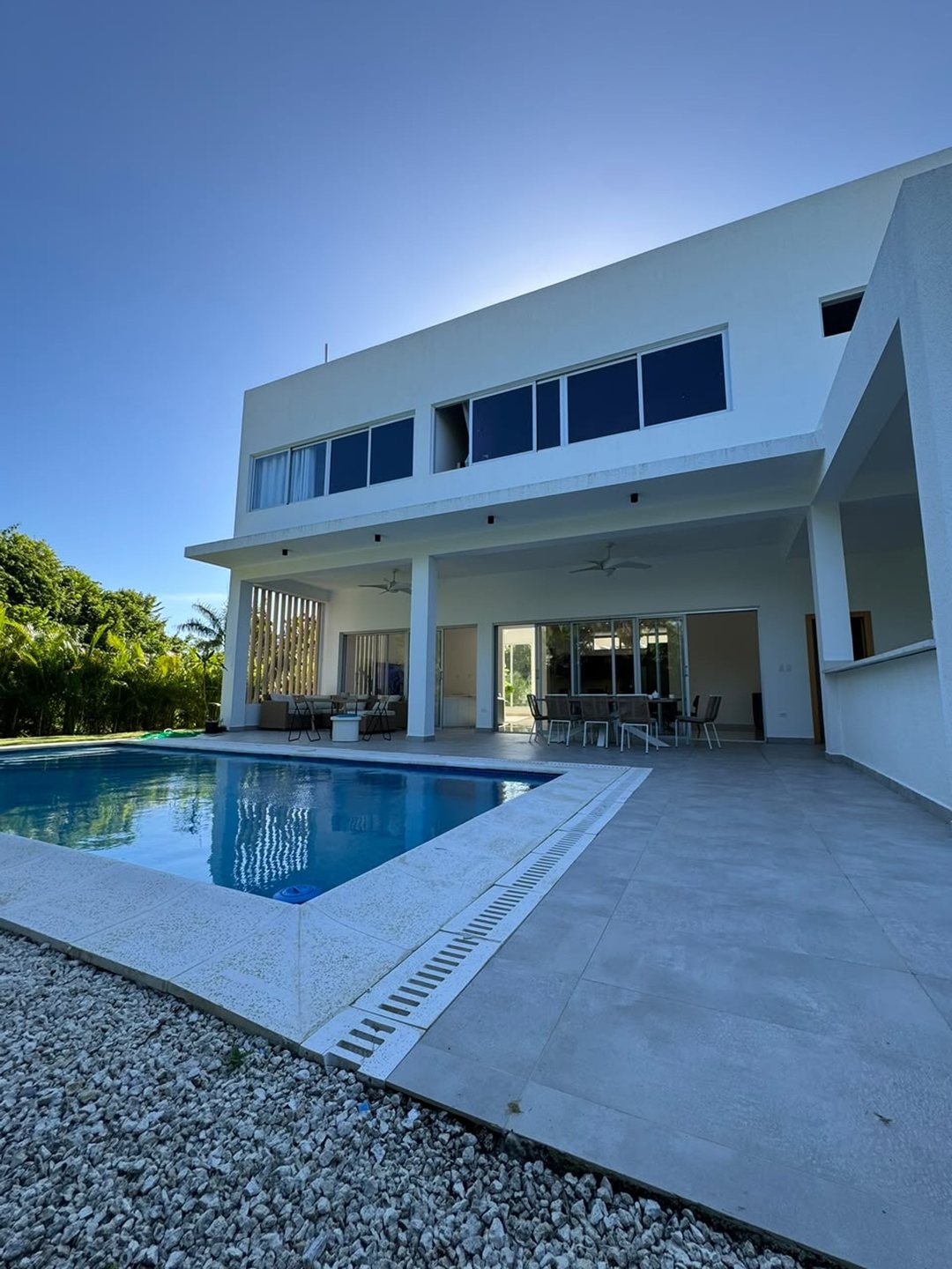 CASA EN VENTA 4 DORMITORIOS AVENIDA MIRÓ SAN PEDRO