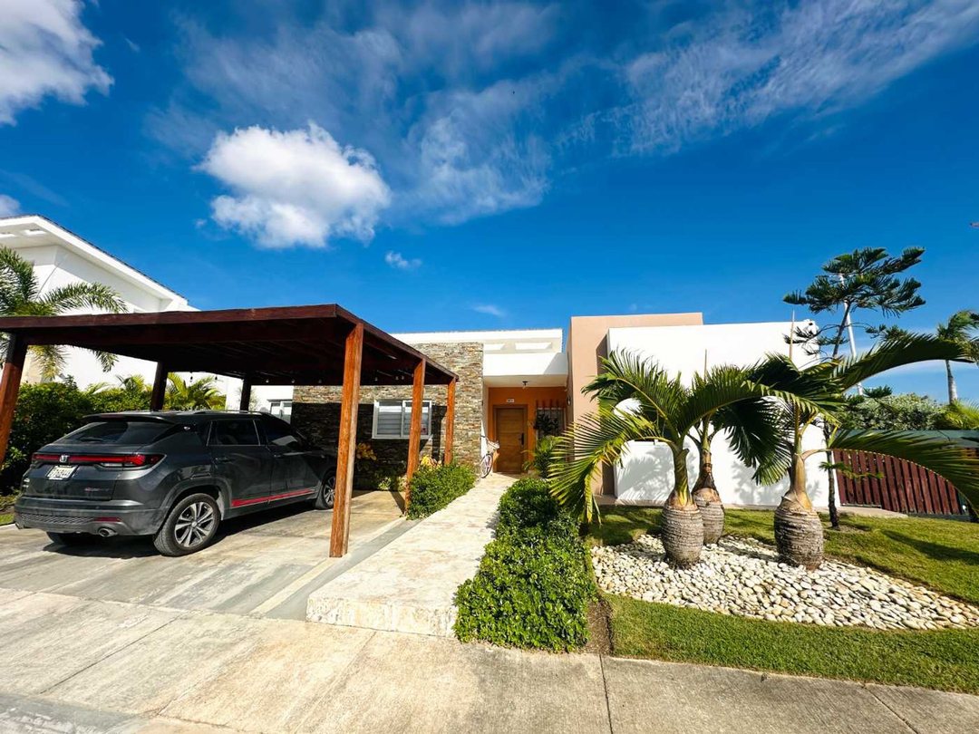 Amplia villa de 3 habitaciones con piscina privada