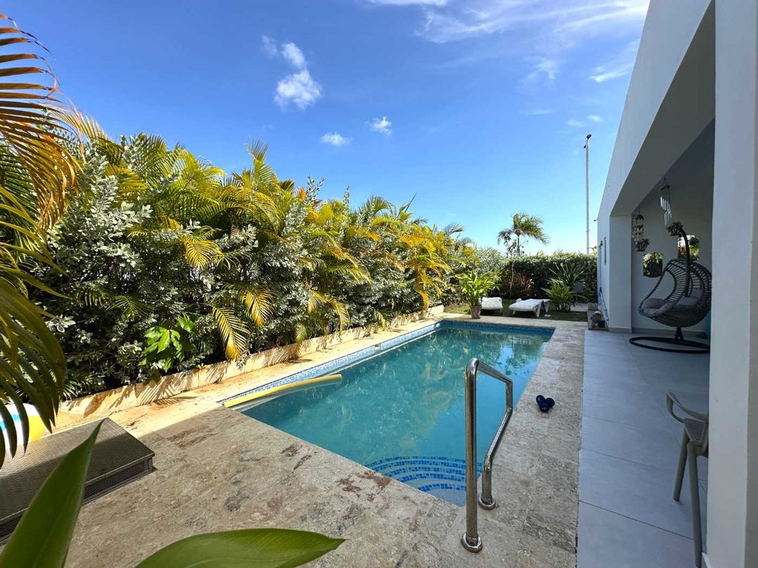 Amplia villa de 3 habitaciones con piscina privada