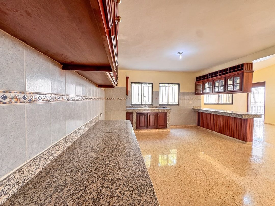Casa en Venta en Altos de Cancino, Santo Domingo E