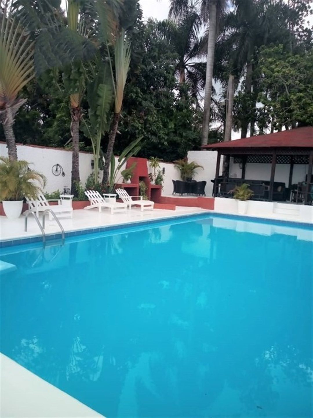 Casa con piscina en ALAMEDA OESTE