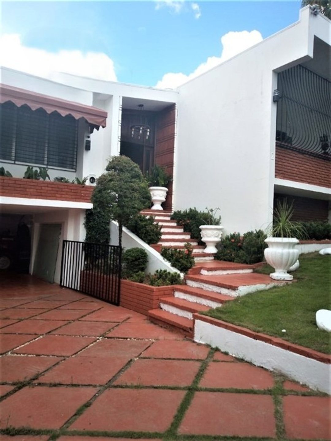 Casa con piscina en ALAMEDA OESTE