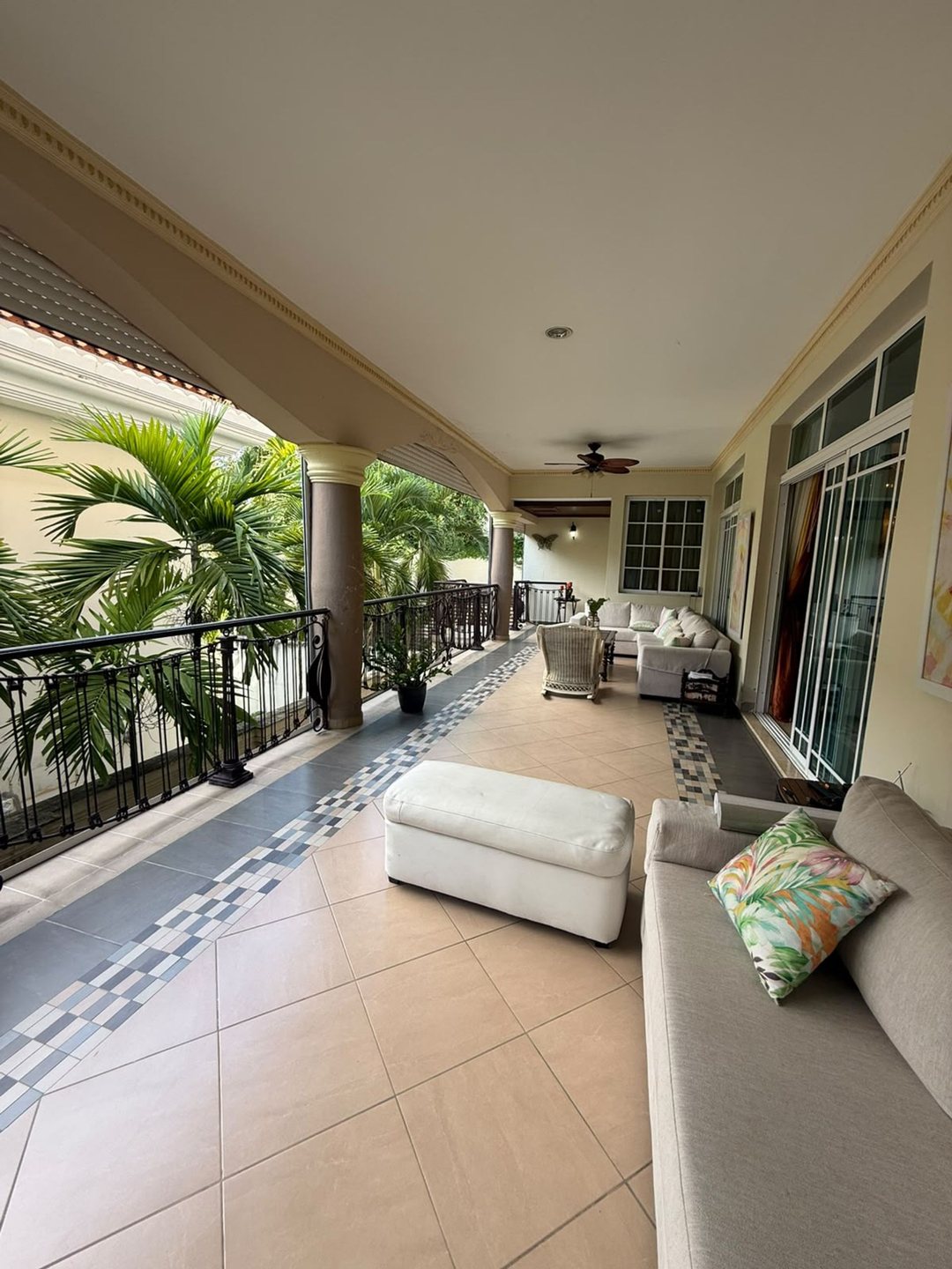 Casa en los rios de 3 niveles