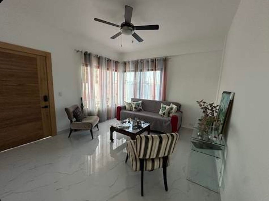 Amplia Villa de 4 hab en residencial cerrado