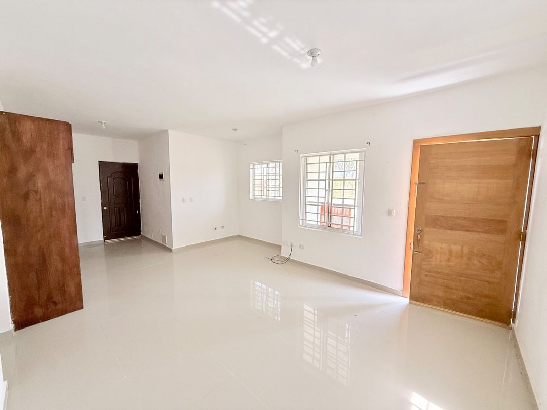 SE VENDE CASA- PUNTA CANA GARDENS
