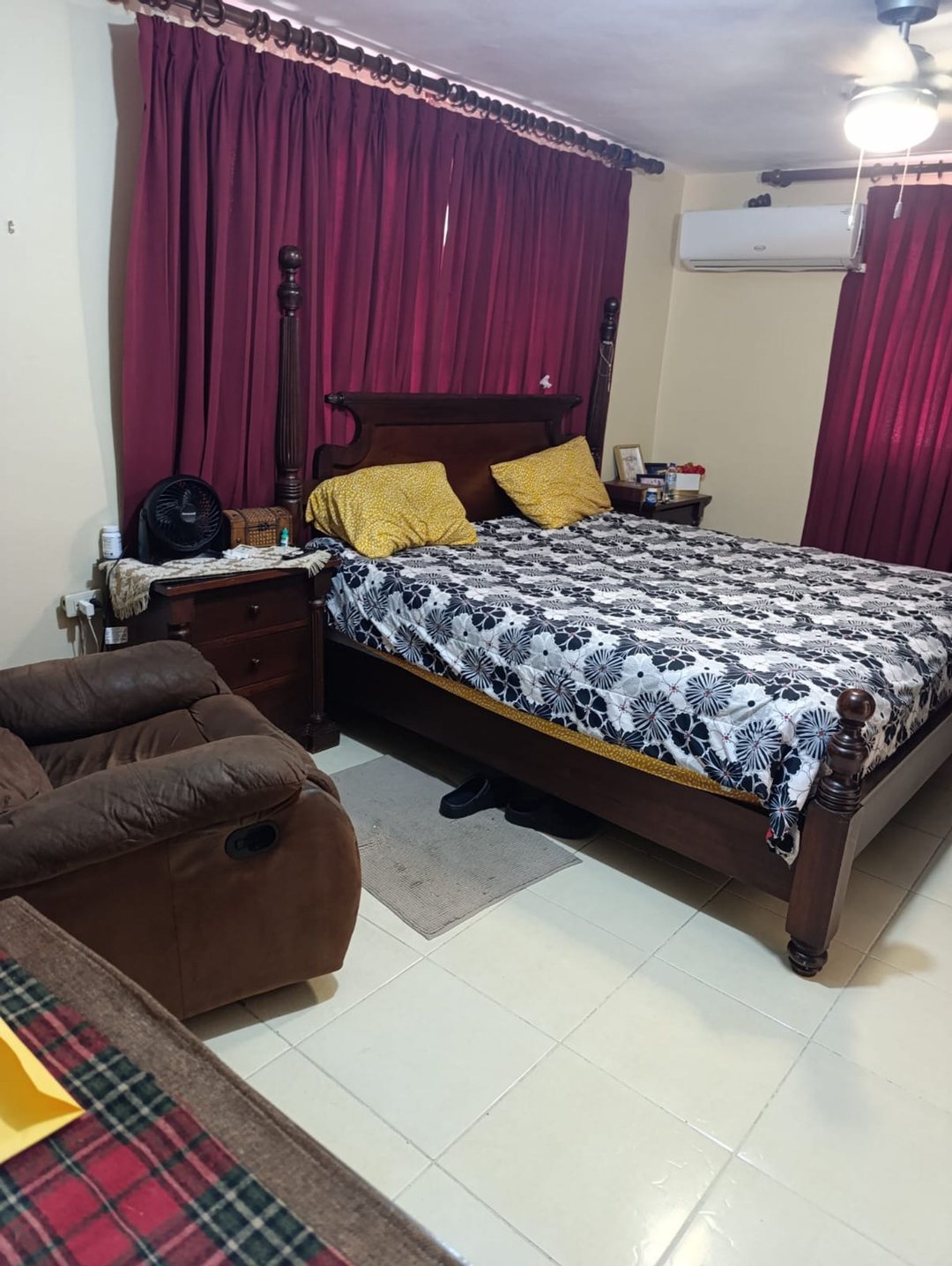 CASA EN VENTA EN EL BRISAL, BAYONA