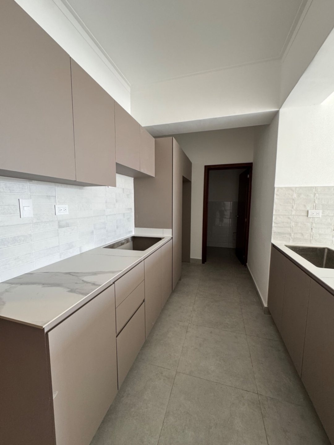 Gazcue 2 habitaciones, 2.5 baños, 2 parqueos
