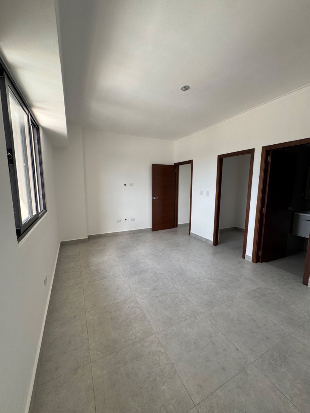 Gazcue 2 habitaciones, 2.5 baños, 2 parqueos