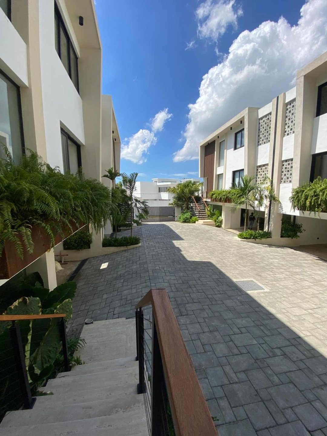 Casa nueva en Cuesta Hermosa III