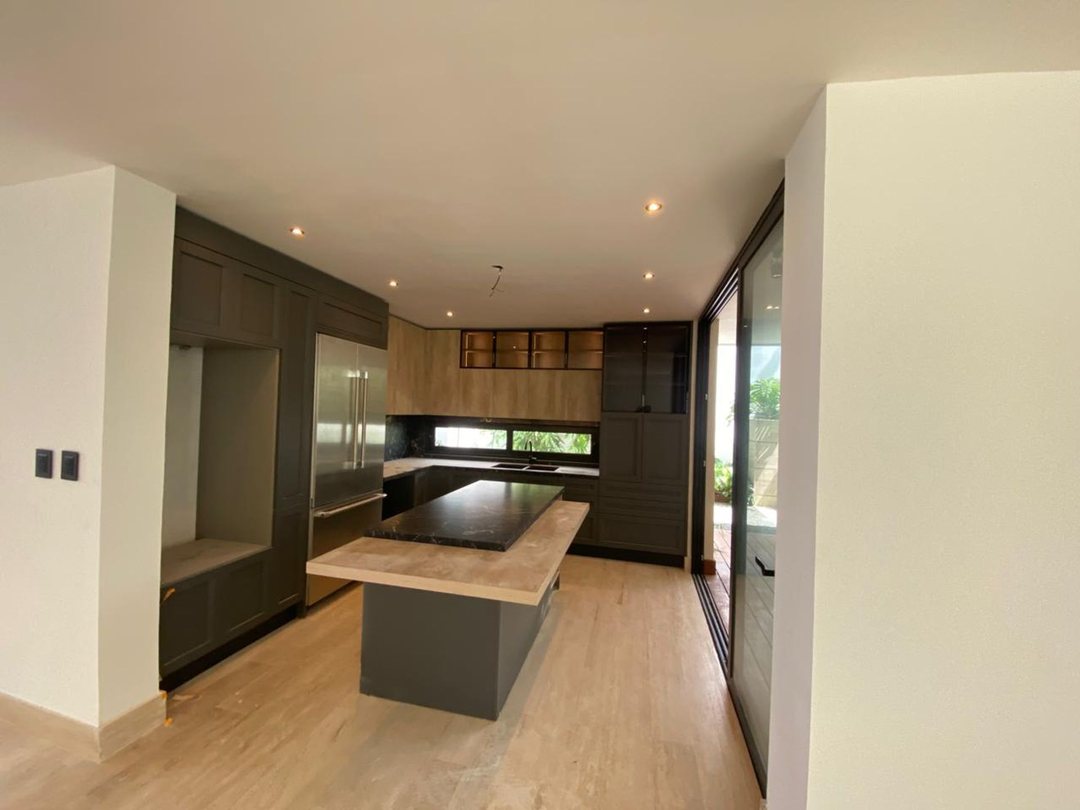 Casa nueva en Cuesta Hermosa III