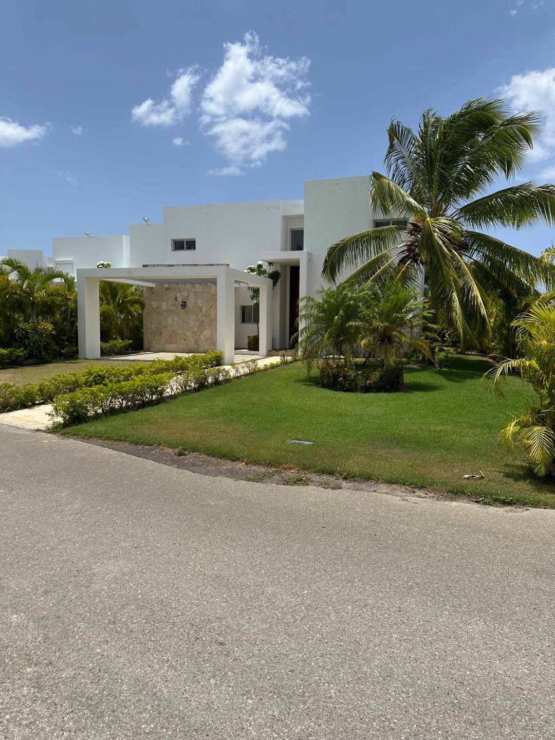 VILLA EN VENTA EN PLAYA NUEVA ROMANA