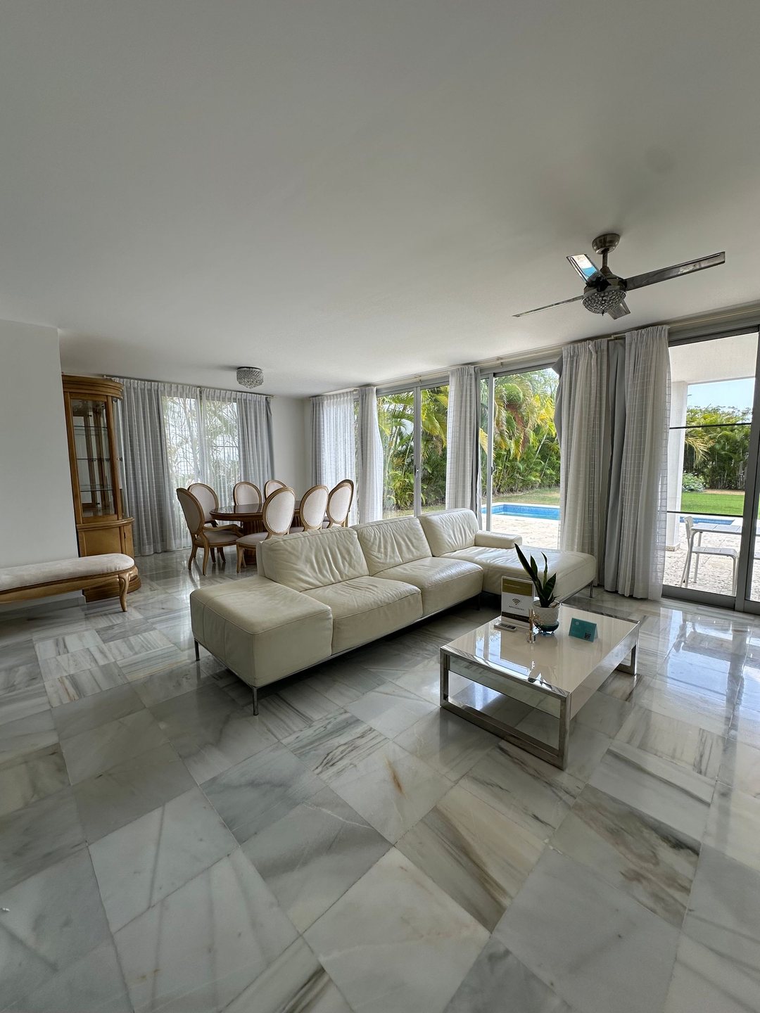 VILLA EN VENTA EN PLAYA NUEVA ROMANA
