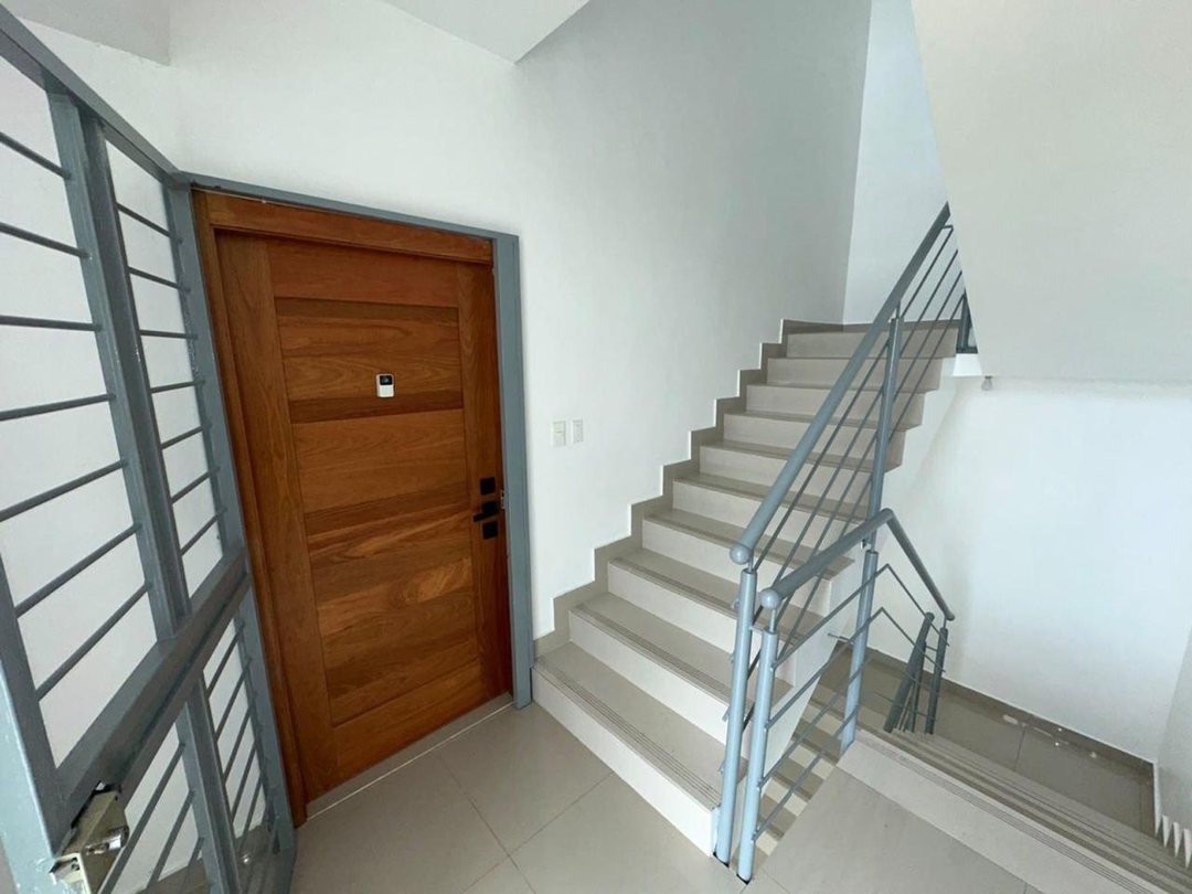 Apartamento en venta dentro de un residencial cerr