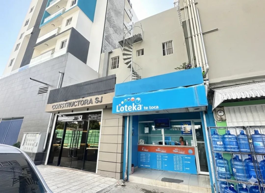 Edificio en venta en Alme Rosa I