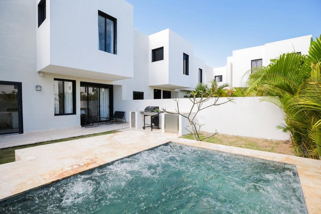 CASA EN VENTA 3 DORMITORIOS PUNTA CANA LA ALTAGRAC