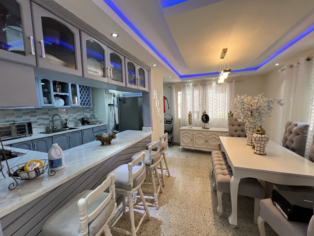 CASA EN VENTA 4 DORMITORIOS SANTO DOMINGO ESTE SAN