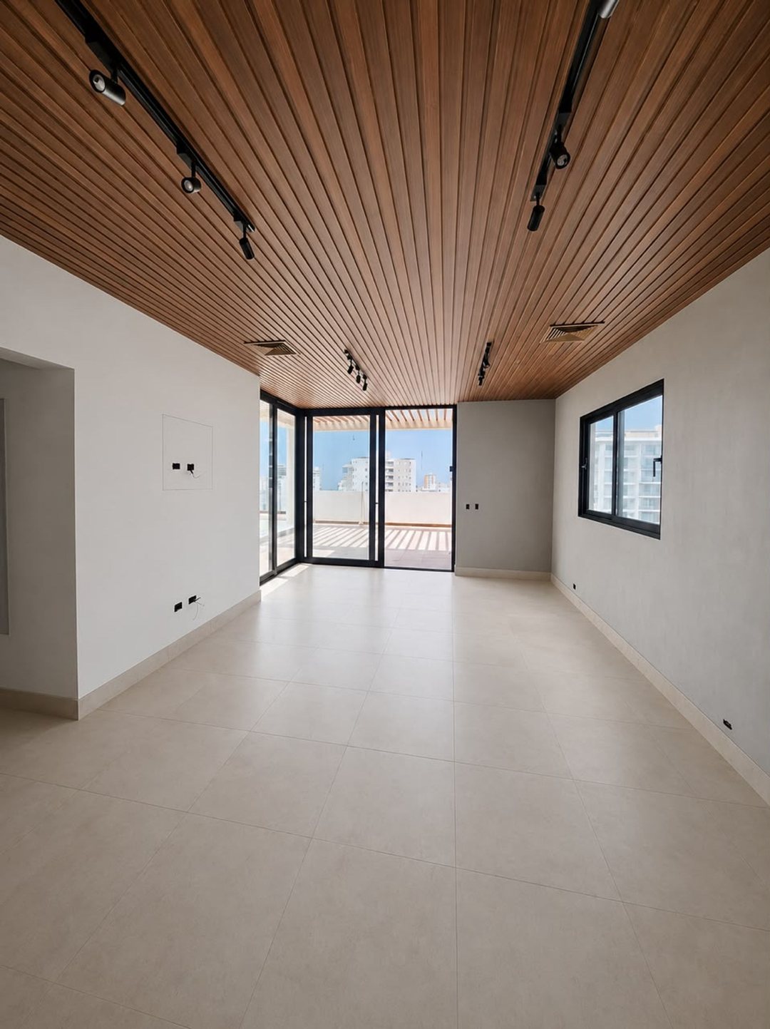 Apartamento de 2 Hab en Ensanche Naco