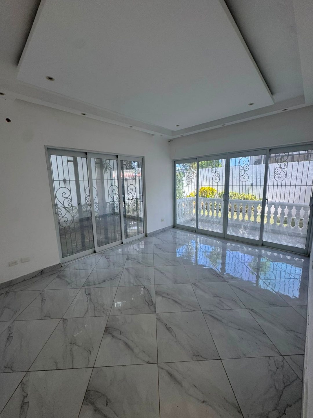 Casa en Venta y Alquiler – La Castellana