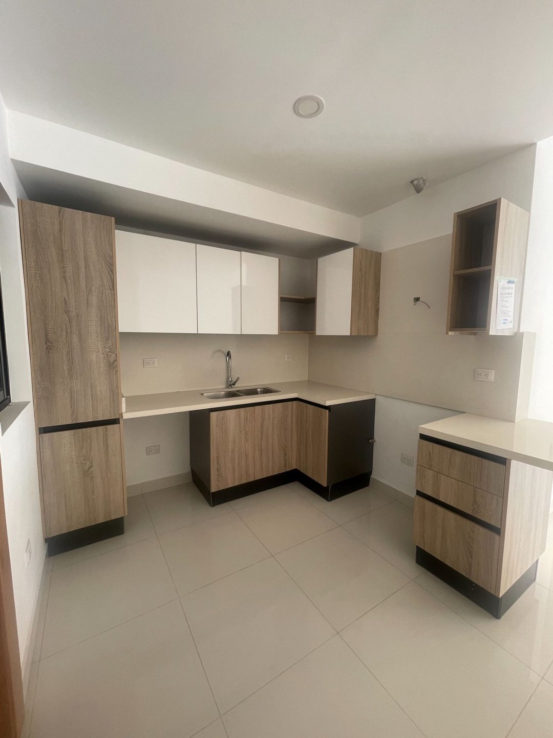 Apartamento en venta | Bella Vista | US$327,404