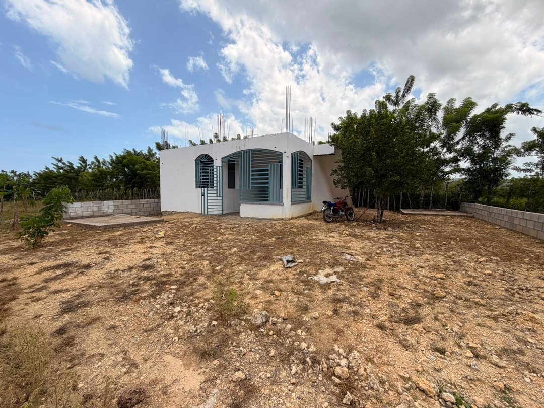 CASA / MEJORA EN VENTA EN VILLA BETANIA, SOSÚA