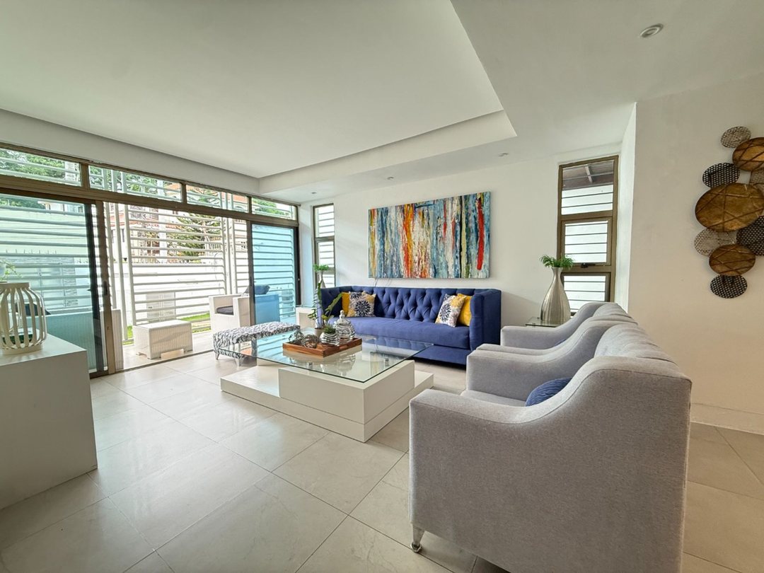 Vendo Casa Moderna Altos Arroyo Hondo III