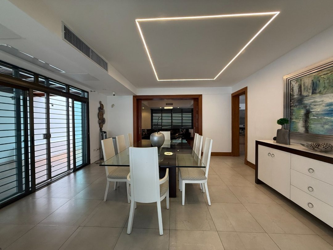 Vendo Casa Moderna Altos Arroyo Hondo III