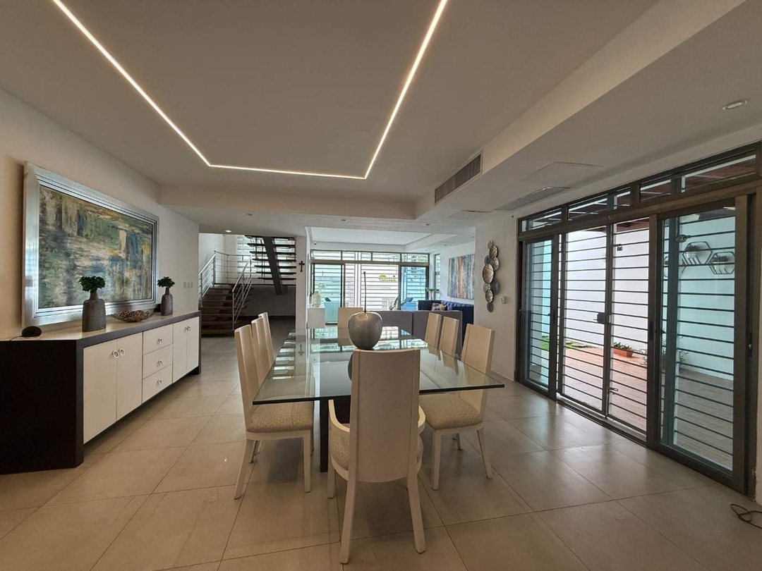 Vendo Casa Moderna Altos Arroyo Hondo III