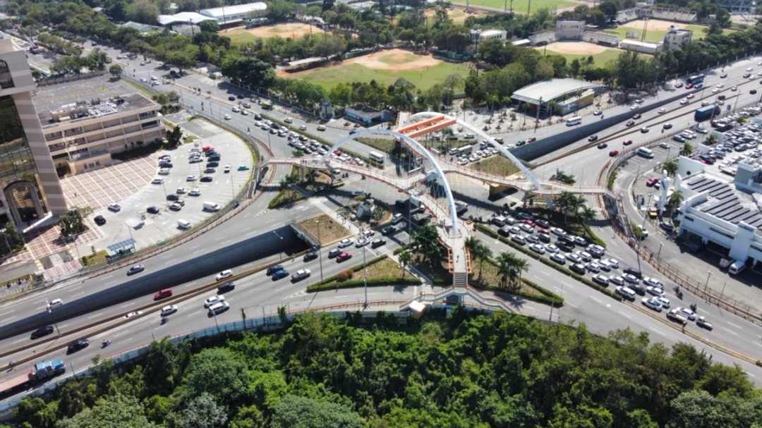 Sola Av. Maximo Gomez