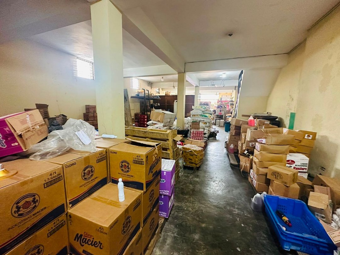 Local de uso comercial ubicado en Baní