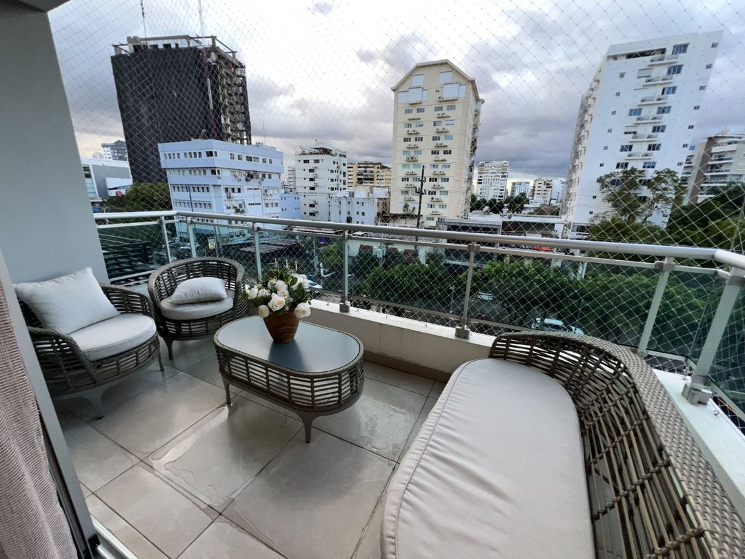 APARTAMENTO EN VENTA 2 DORMITORIOS ENSANCHE NACO S