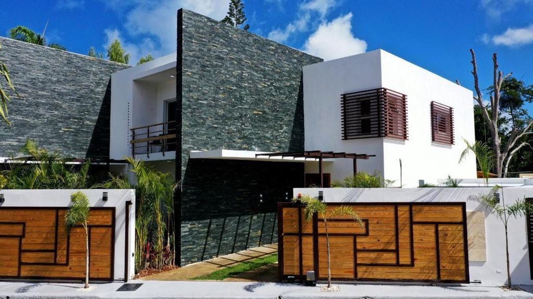 Villa Moderna con Piscina Privada - 4 habitaciones