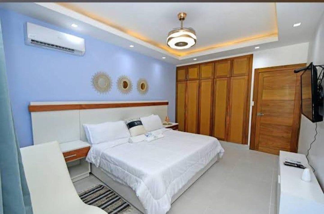 Villa Moderna con Piscina Privada - 4 habitaciones