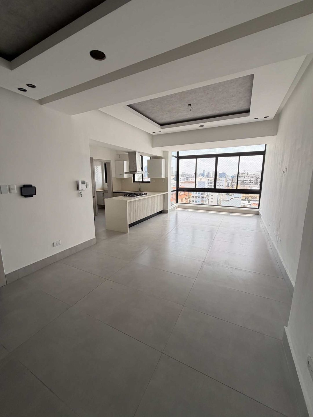 PENTHOUSE, EVARISTO MORALES