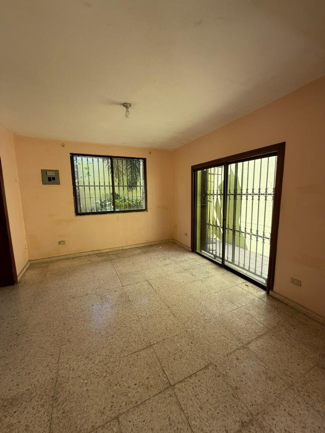 CASA EN VENTA SECTOR AESA
