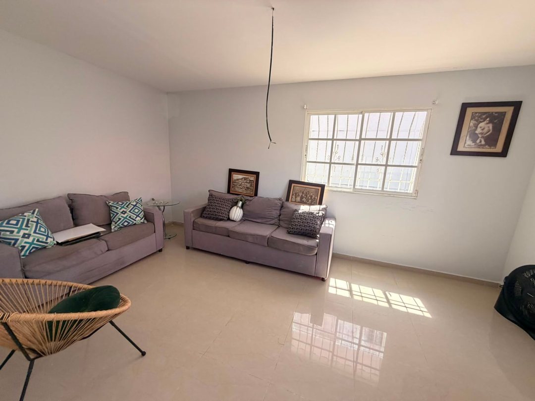 Hermosa y Exclusiva Casa en Colinas de Los Ríos