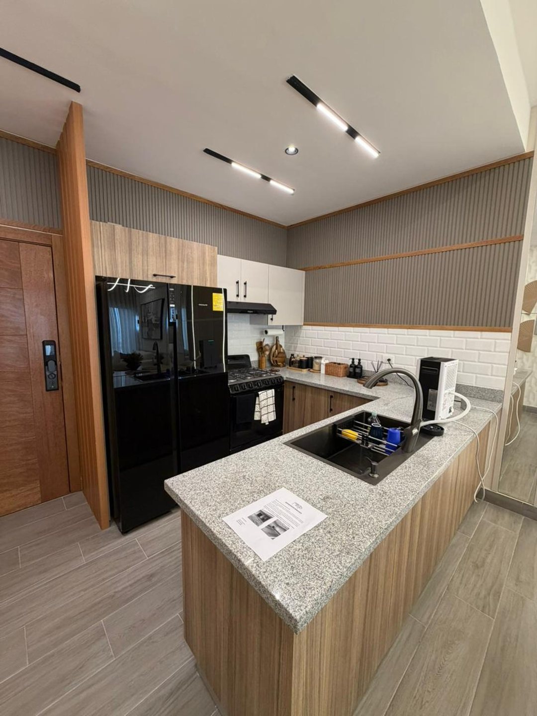 APARTAMENTO AMUEBLADO — Plaza Paseo 27