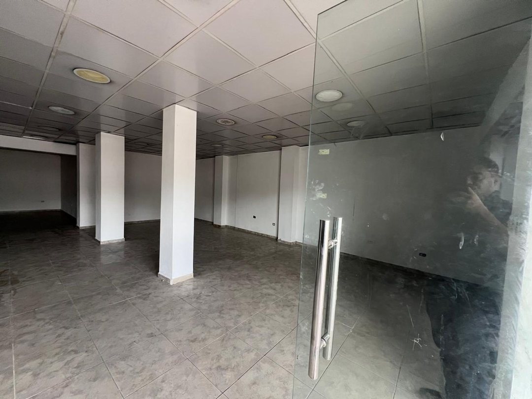 LOCAL COMERCIAL EN VENTA
