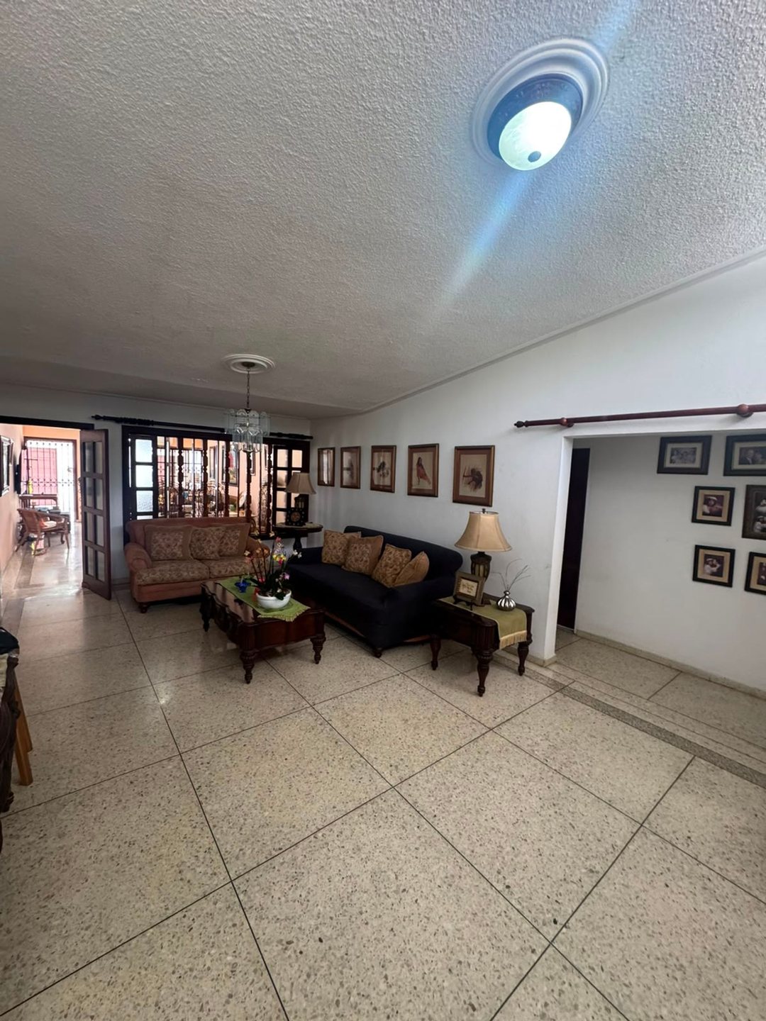 Casa en venta y alquiler en el Millón