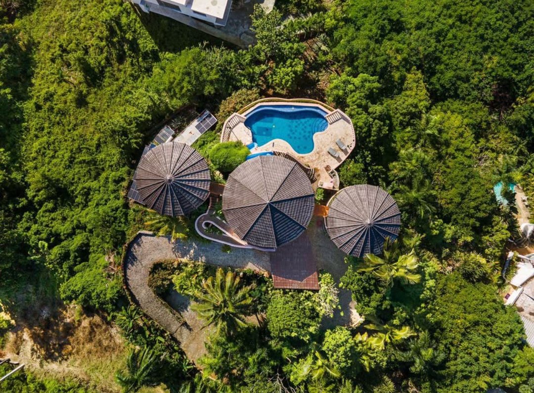 Majestuosa Villa Estilo Castillo con Espectacular