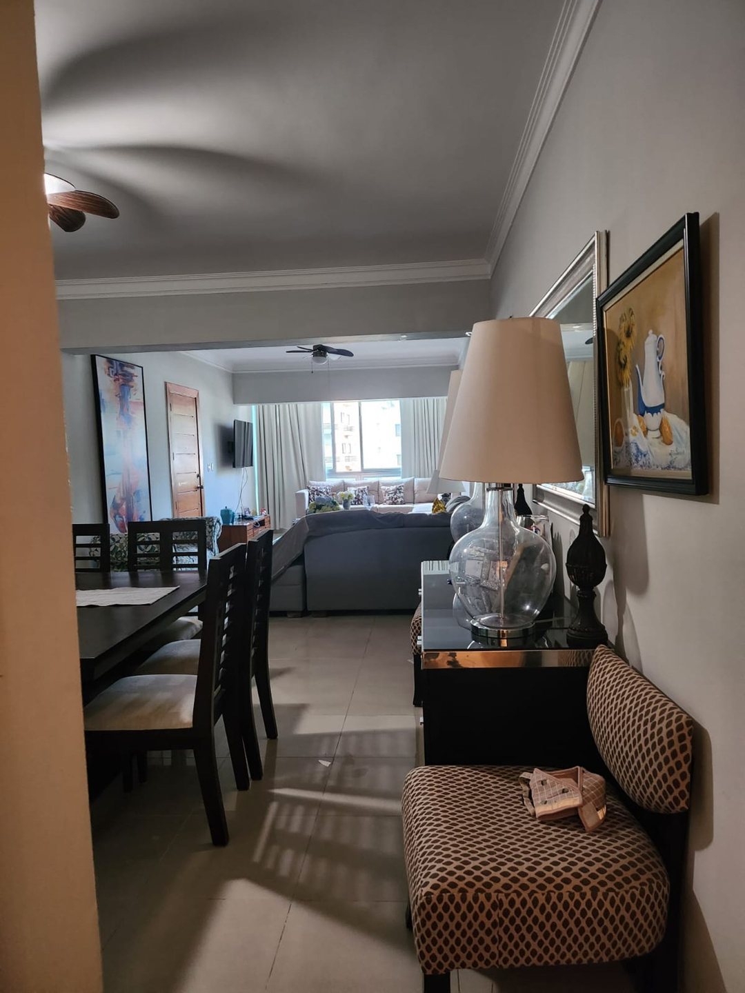 HERMOSO APARTAMENTO EN EVARISTO MORALES
