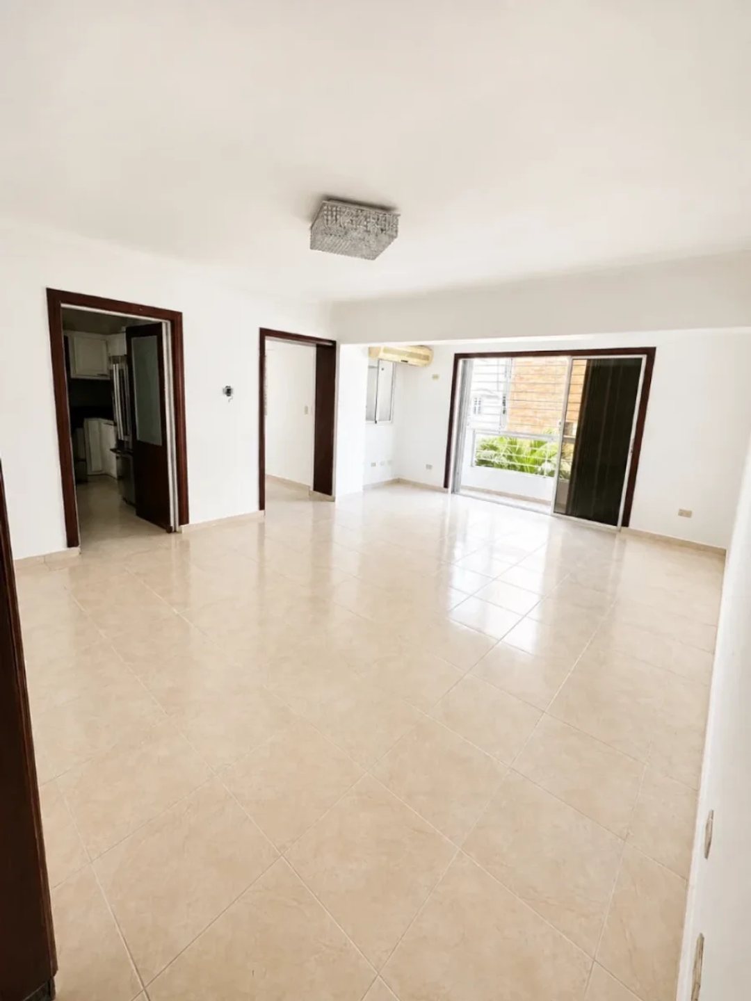 APARTAMENTO EN EVARISTO MORALES
