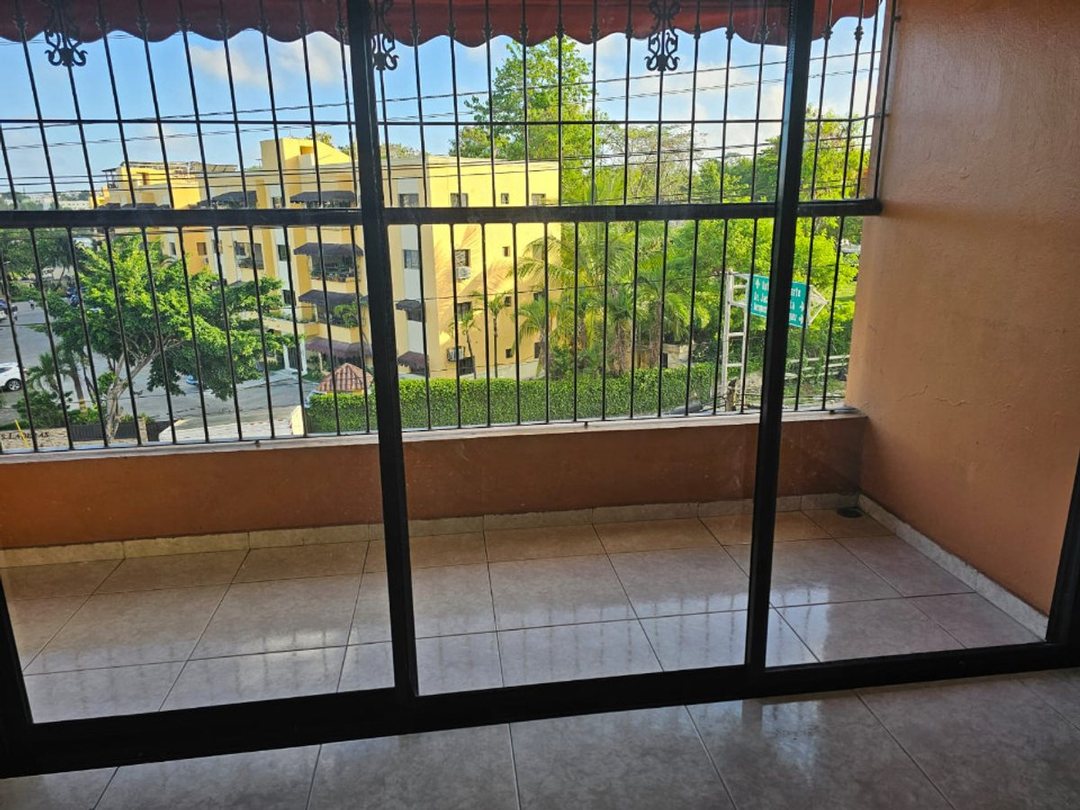 Apartamento en Altos de Arroyo Hondo, Santo Domingo