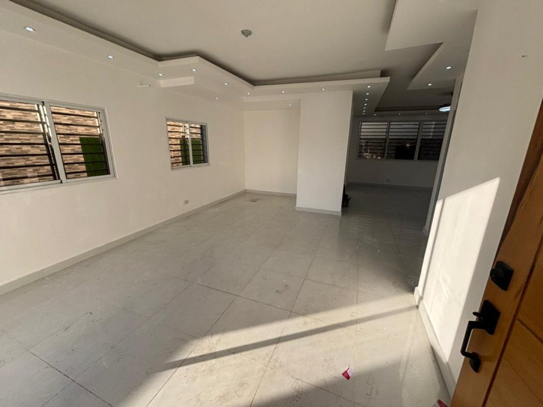 Casa en Altos de Arroyo Hondo III, Santo Domingo