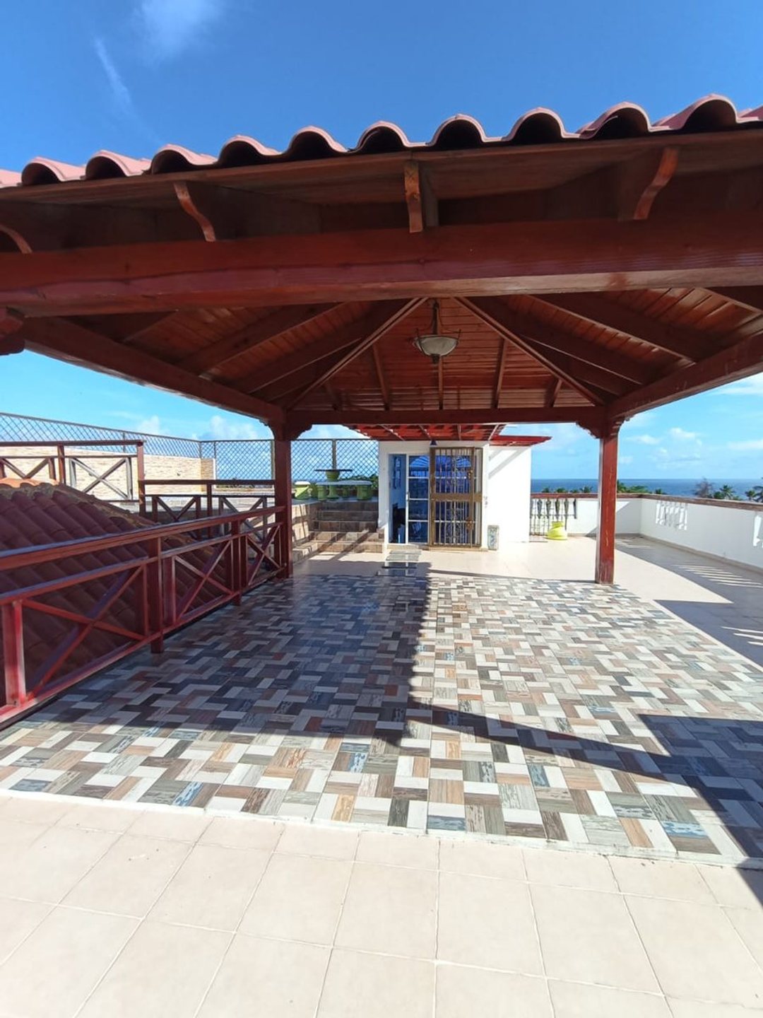 VENDO PENTHOUSE SANTO DOMINGO ESTE, CON VISTA AL M