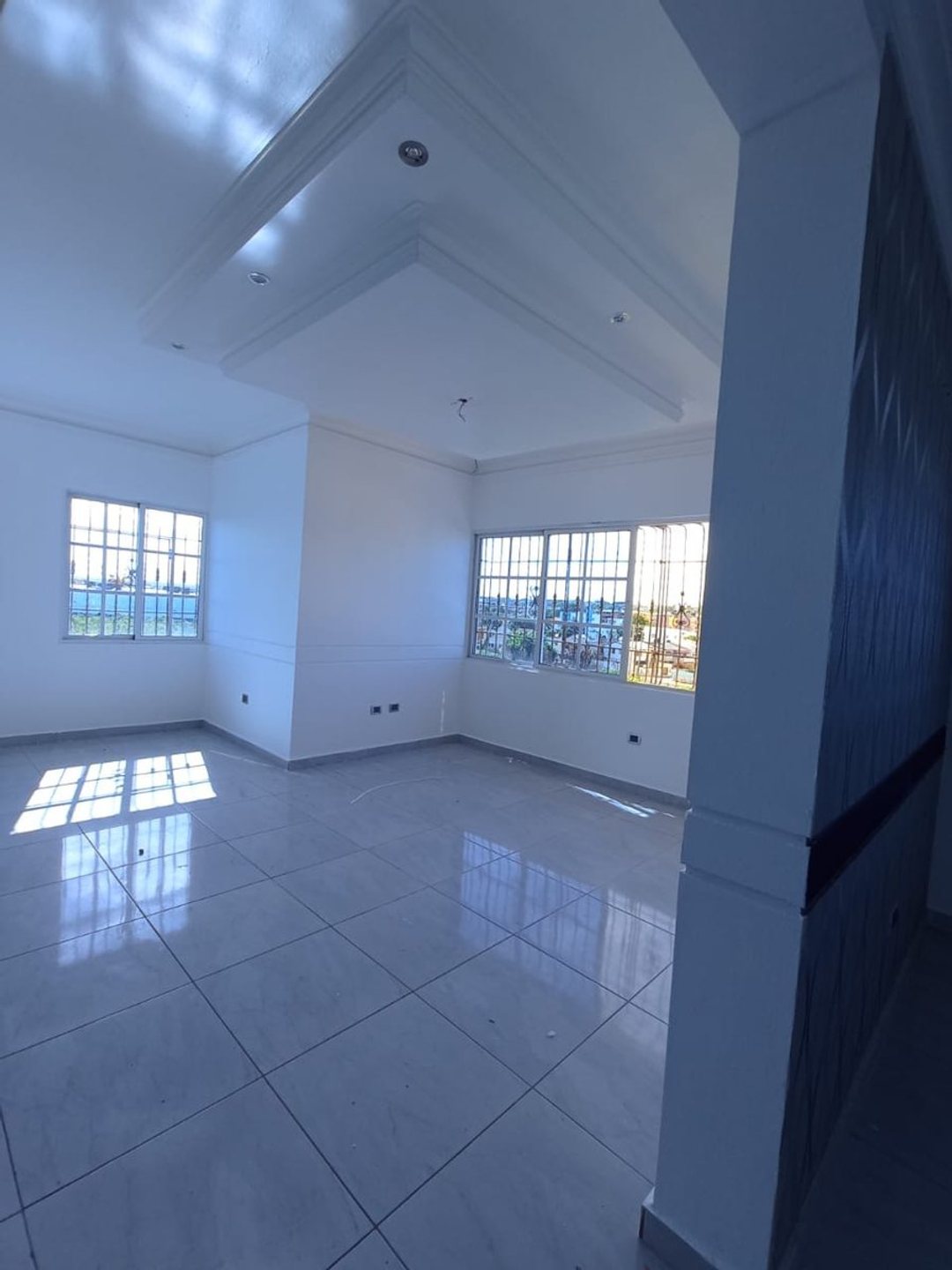 VENDO PENTHOUSE SANTO DOMINGO ESTE, CON VISTA AL M